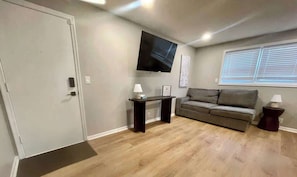 TV, studio