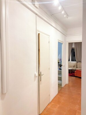 Interior - Cozy and Charming House Sagrada Familia (Barcelona)