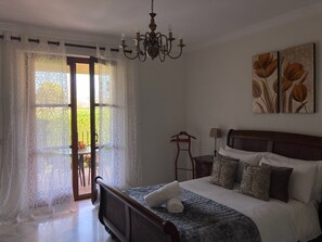 Vila | 4 kamar tidur, setrika/meja setrika, Wi-Fi gratis, dan seprai linen