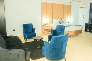 Executive Suite | Living area - Time Oak Luxury Hotel and Spa (Lekki)