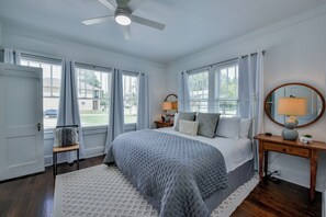 5 habitaciones, tabla de planchar con plancha y wifi gratis 