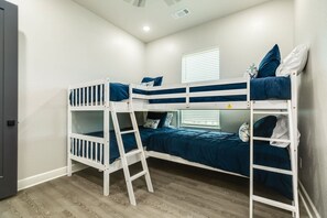 4 Schlafzimmer, WLAN, Bettwäsche