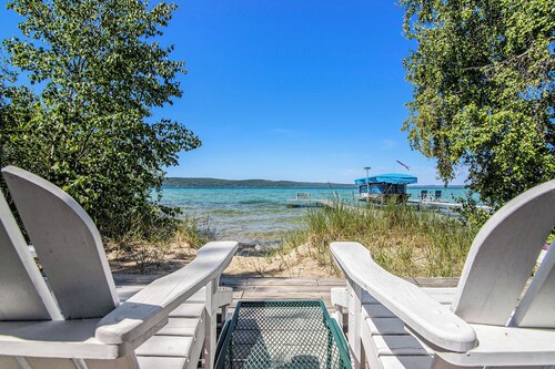 Beautiful Beachfront Home on Crystal Lake