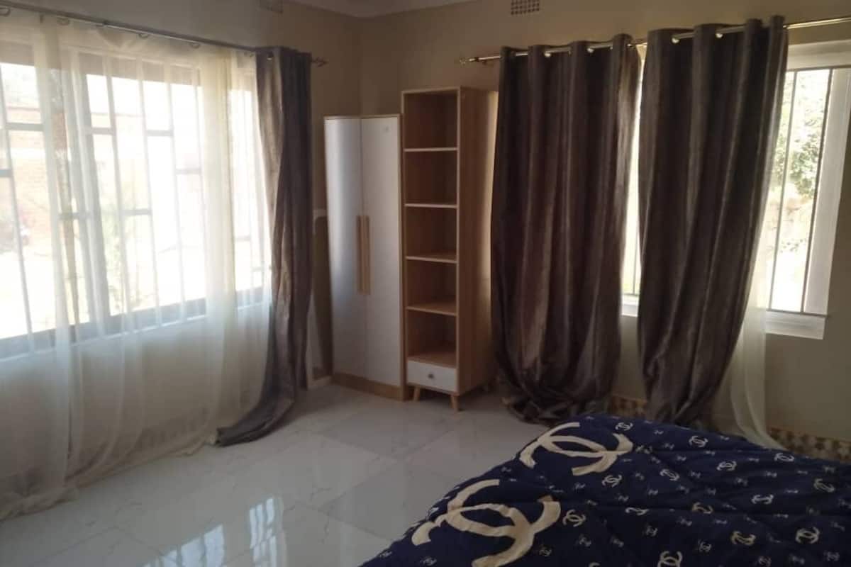 Appartement Familial, 3 chambres, coin cuisine, vue jardin