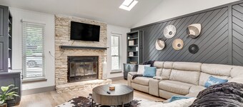 Modern Georgetown Home < 2 Mi to Blue Hole Park!