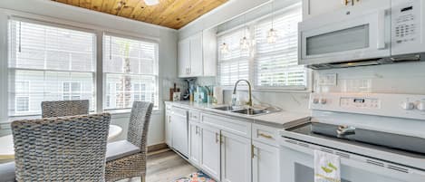 Cottage (2 Bedrooms) | Interior