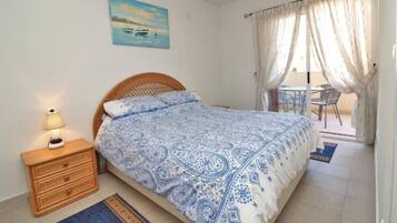 Apartamento | 2 dormitorios, tabla de planchar con plancha, wifi gratis y ropa de cama