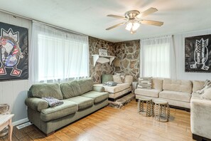 House (2 Bedrooms) | Interior - Greers Ferry Home w/ Fire Pit Near Shiloh Marina! (Higden)