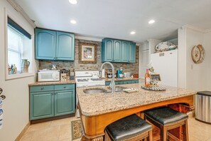 Apartment (1 Bedroom) | Interior