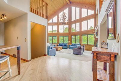 Waterfront Central Wisconsin Cabin w/ Indoor Pool!
