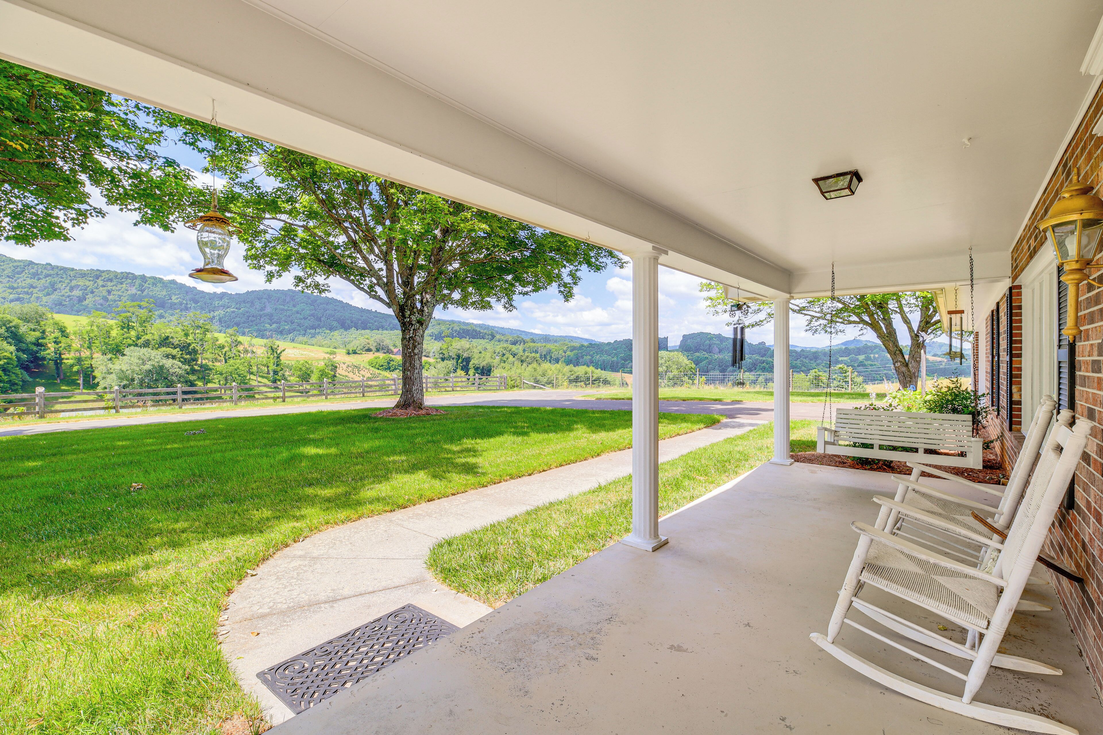 House (3 Bedrooms) | Front of property