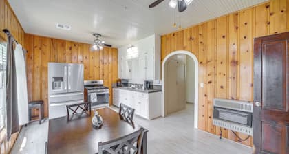 Eufaula Getaway w/ Patio, Walk to Beach + Marina!