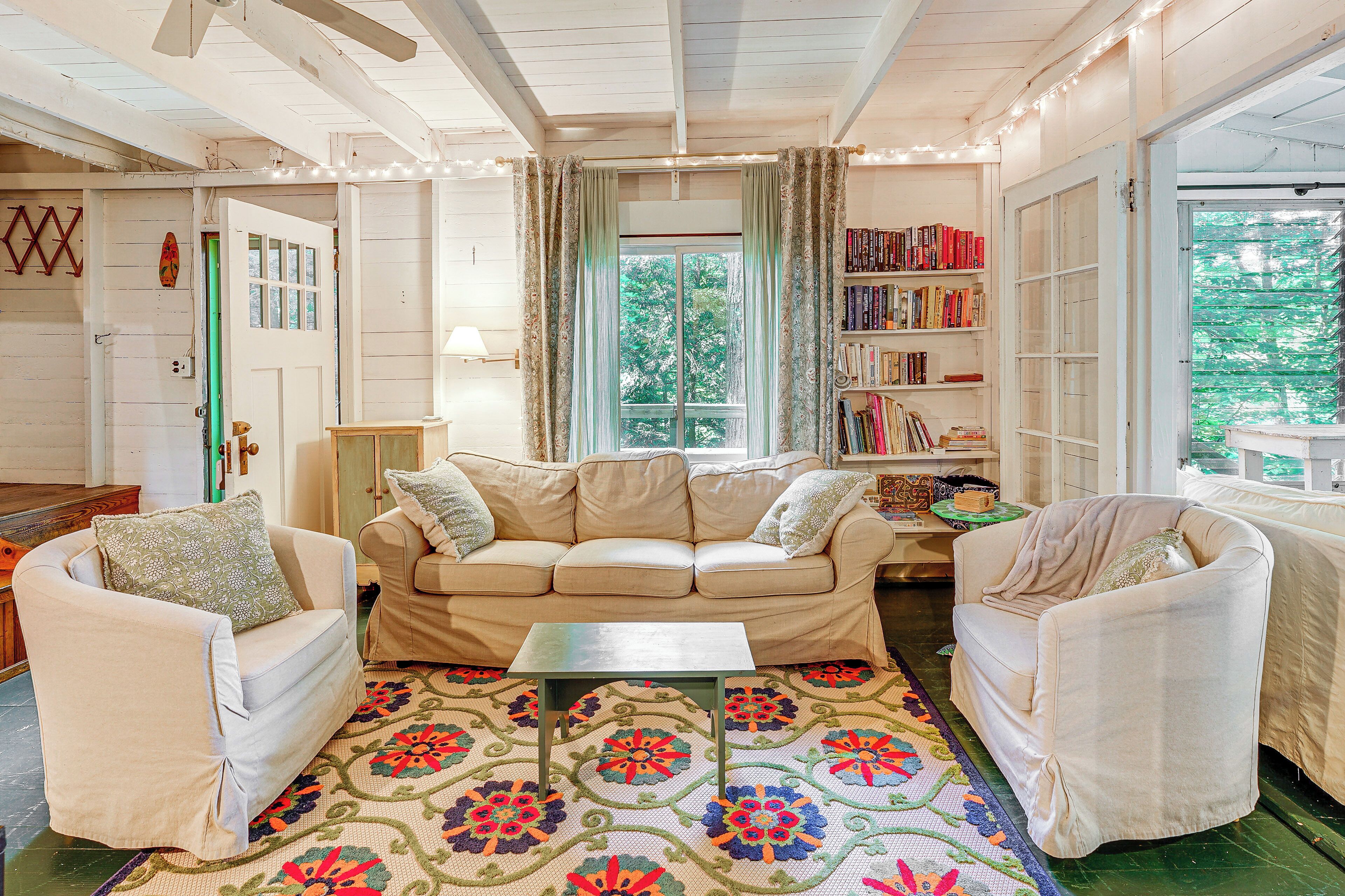 House (5 Bedrooms) | Interior