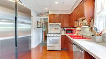 Cottage (2 Bedrooms) | Interior
