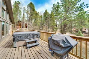 House (3 Bedrooms) | Interior - 4 Mi to Angel Fire Resort: Retreat w/ Hot Tub (Angel Fire)