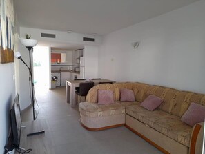 Living area - Inviting 2-bed Apartment in Playa Flamenca (Orihuela)
