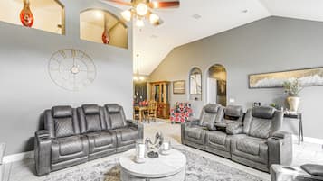 Nhà (3 Bedrooms) | Nội thất