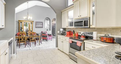 14 Mi to Jekyll Island: Luxe Brunswick Home