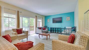 Apartment (2 Bedrooms) | Front of property