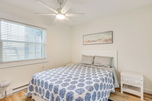 Apartment (1 Bedroom) | Interior - Ocean-view Condo: Steps to North Topsail Beach! (Sneads Ferry)