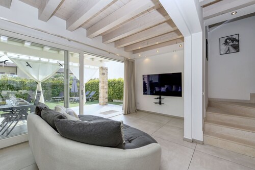 MGH Luxury - Villa Marlene