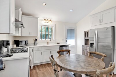 NEW LISTING! Peaceful, Fairhope Cottage