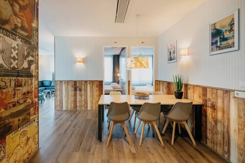 The Perfect Amsterdam Apartment accommadtes 6!!