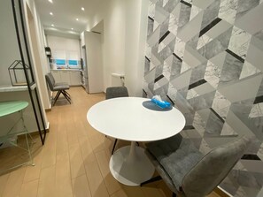 Apartment | 2 bedrooms - Utopia Apartment- At019 (Athens)