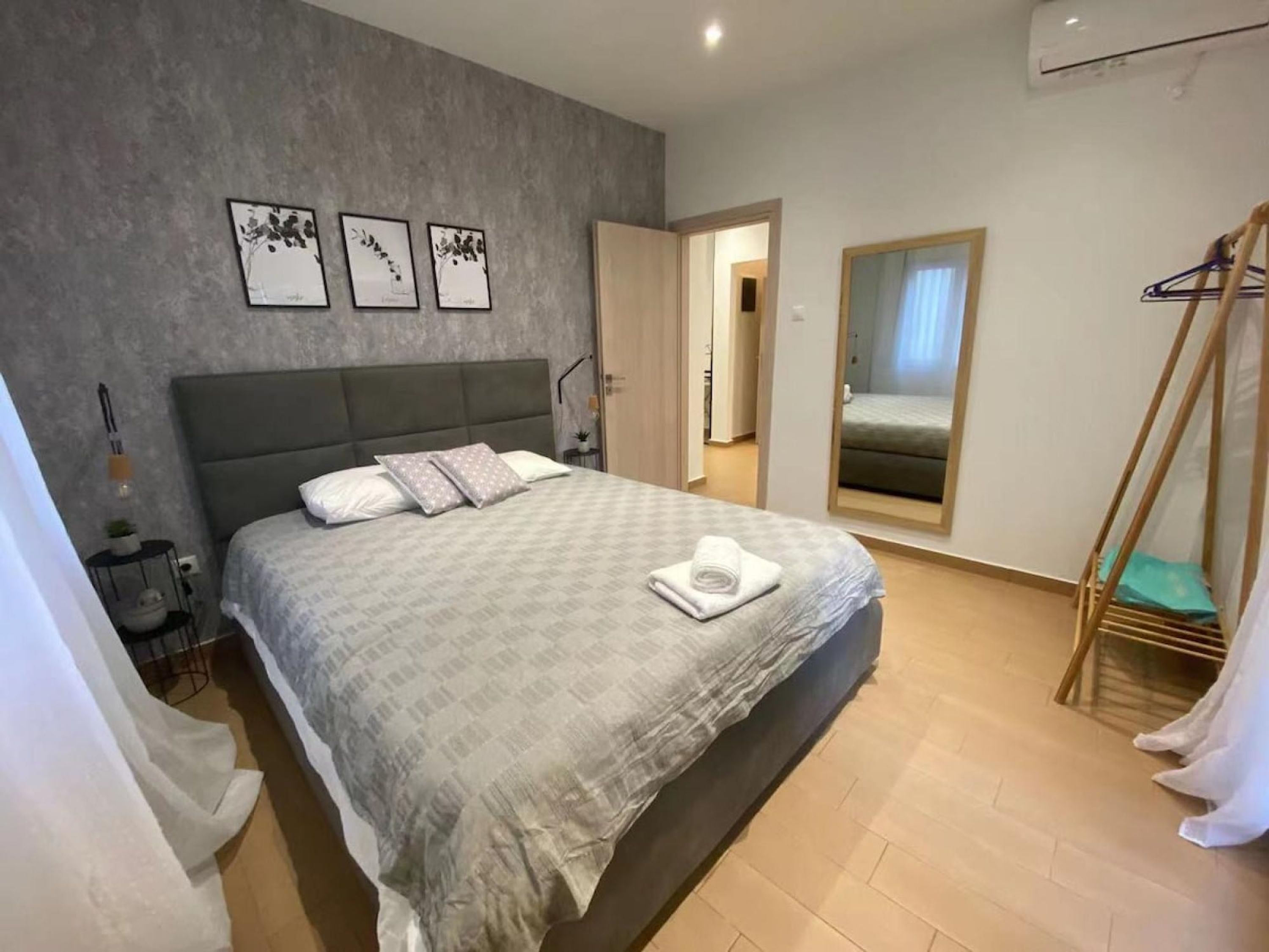 2 bedrooms