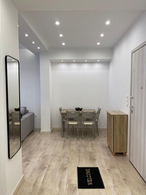 2 bedrooms - Elysian Apartment - At067 (Athens)