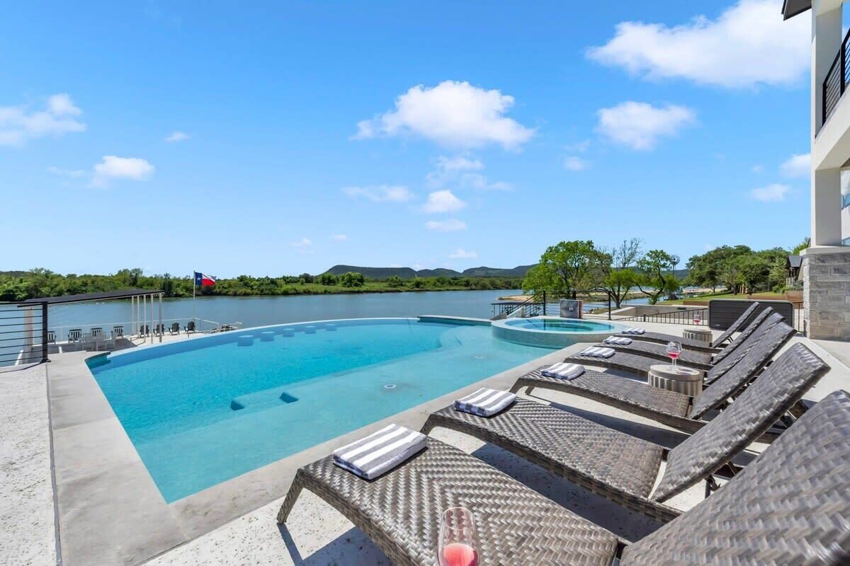 Piscine extérieure, piscine chauffée