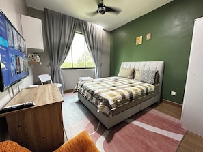 WiFi, bed sheets - Room3A @ free Y5 Netflix Parking Coway (Cyberjaya)