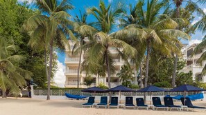 Condo, 3 Bedrooms | Property grounds