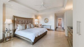 Condo, 3 Bedrooms
