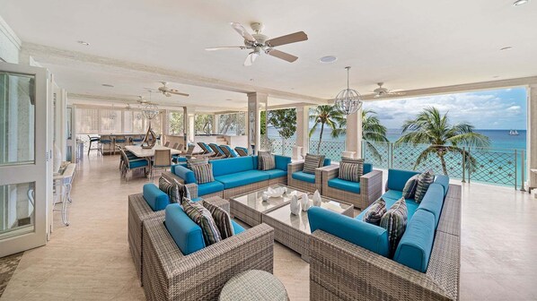 Condo, 3 Bedrooms | Interior