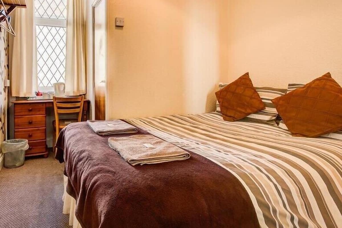 Economy Double Room | WiFi