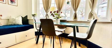 City Apartment, 1 Double Bed with Sofa bed, Non Smoking (Flat A) | Living area