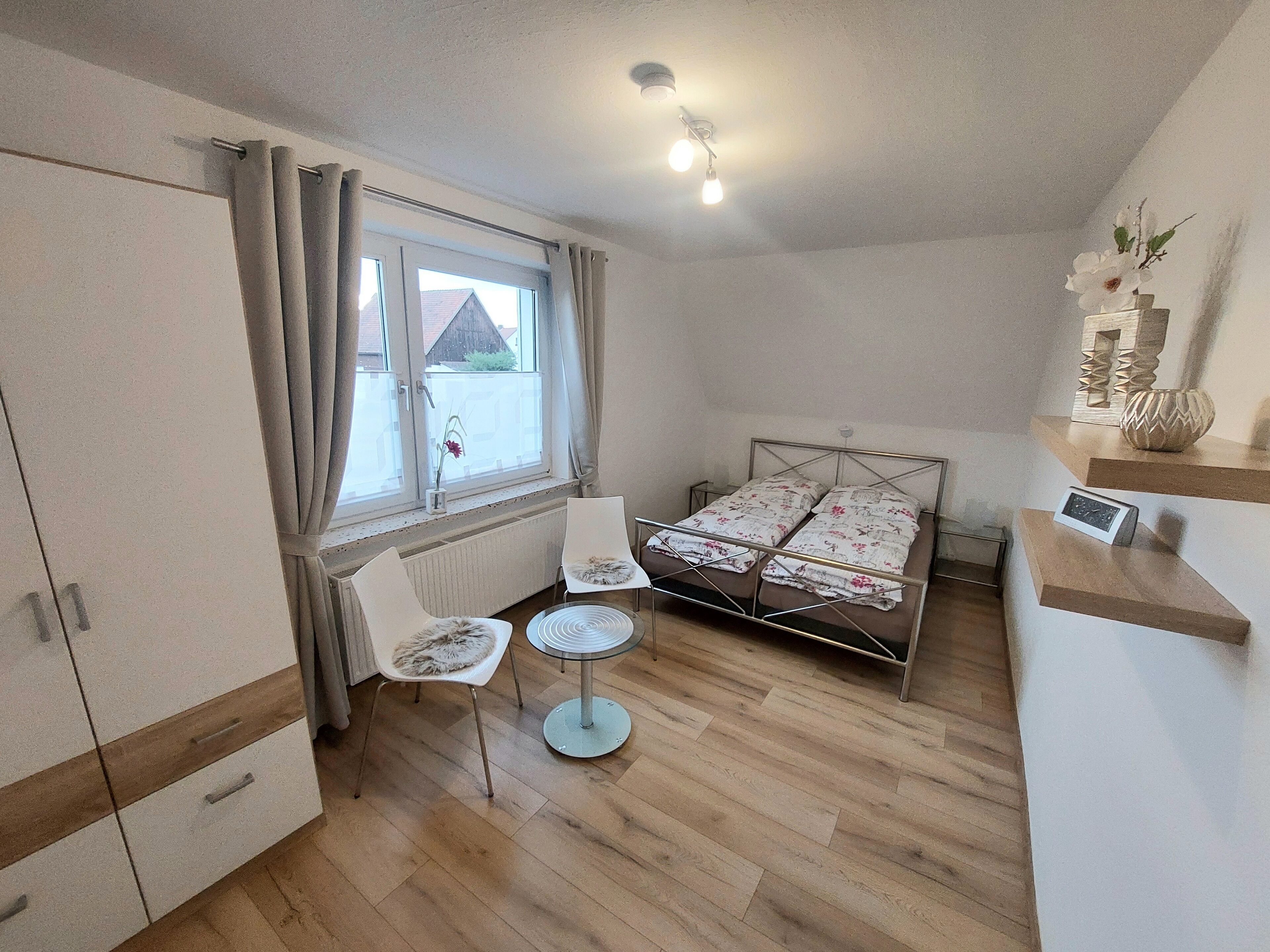 3 chambres, lit parapluie, Wi-Fi gratuit, draps fournis