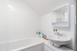 Hair dryer - Elegant Apartment in Coventry (West Midlands)