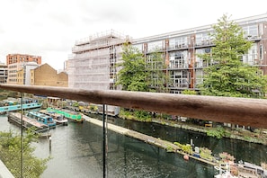 Basic Apartment | Exterior - Stylish and Sleek East London Retreat (London)