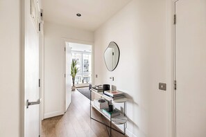 Basic Apartment | Interior