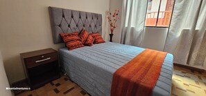 2 bedrooms, iron/ironing board, WiFi, bed sheets