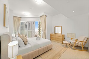 1 bedroom, in-room safe, iron/ironing board, WiFi - Elegant 1BR APT with Gym, Pool and other amenities (Dubai)