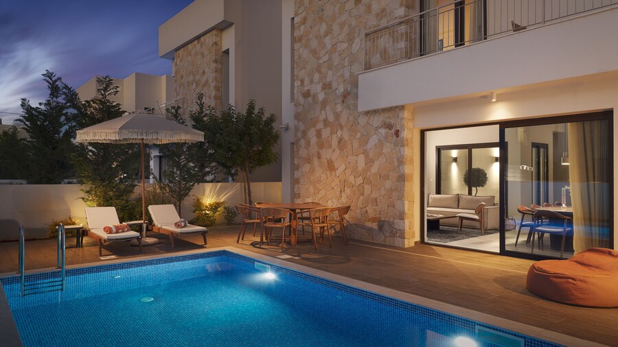 LIV & CO SUITES & VILLAS