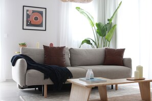 Classic Suite, 1 Bedroom, Non Smoking, Valley View | Living area | 46-inch Smart TV with cable channels - LIV & CO SUITES & VILLAS (Oroklini)