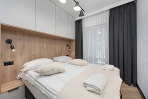 Apartment, 1 Bedroom, Balcony | 1 bedroom, desk, bed sheets - Apartment With AC by Renters Prestige (Wroclaw)