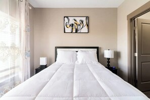 1 chambre, bureau, fer et planche à repasser, Wi-Fi