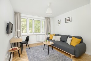 Living room - City Center Warsaw Apartment by Renters (Warsaw)