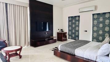 Superior Double Room, Garden View | Soundproofing