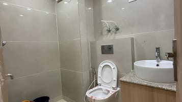 Dusche, Handtücher, Seife, Shampoo